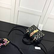 GUCCI SYLVIE MINI HANDLE CHAIN BAG BLACK 470270 SIZE 20 CM - 5