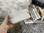 CHANEL VERTICAL CAMERA BAG WHITE SIZE 17.5 CM - 2