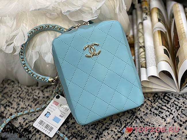 CHANEL VERTICAL CAMERA BAG SKY BLUE SIZE 17.5 CM - 1