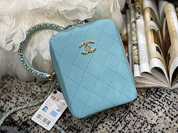 CHANEL VERTICAL CAMERA BAG SKY BLUE SIZE 17.5 CM