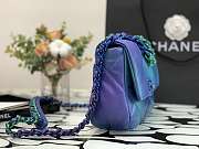 CHANEL 19 HANDBAG LACQUERED METAL BLUE & PURPLE AS1160 26CM - 3