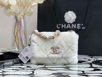 CHANEL 19 SHEARLING LAMBSKIN FLAP BAG AS2240 SIZE 21.5 CM