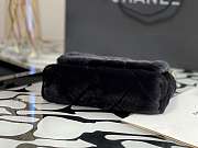 CHANEL 19 SHEARLING LAMBSKIN FLAP BAG BLACK AS2240 SIZE 21.5 CM - 5