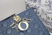 DIOR LARGE LADY BAG LAMBSKIN CLOUD BLUE M0566 32 CM - 6