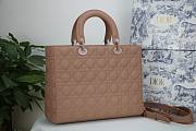 DIOR LARGE LADY BAG ULTRAMATTE CALFSKIN BLUSH PINK M0566 32 CM - 2