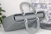 DIOR LARGE LADY BAG ULTRAMATTE CALFSKIN GRAY M0566 32 CM - 4