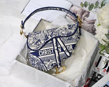 DIOR SADDLE BAG BLUE TOILE DE JOUY EMBROIDERY M0446 SIZE 25.5 CM