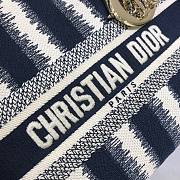 DIOR MEDIUM LADY BLUE D-STRIPES M0565 SIZE 24 CM  - 2