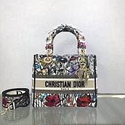 DIOR MEDIUM LADY COLORFUL FLOWER EMBROIDERED M0565 SIZE 24 CM - 1