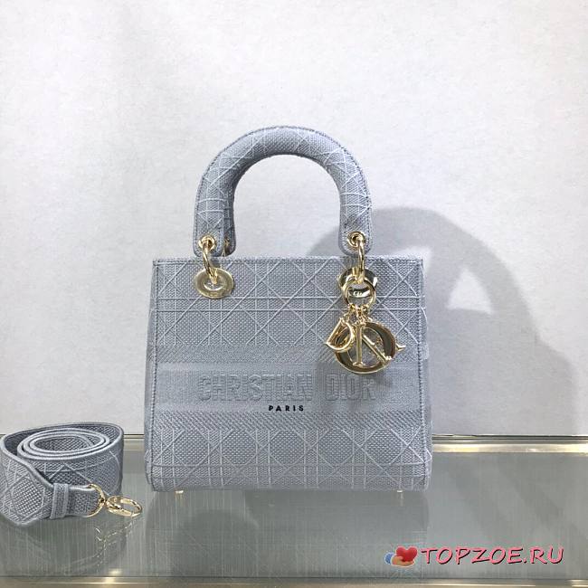 DIOR MEDIUM LADY D-LITE BAG CORNFLOWER BLUE M0565 SIZE 24 x 20 x 11 CM - 1