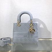 DIOR MEDIUM LADY D-LITE BAG CORNFLOWER BLUE M0565 SIZE 24 x 20 x 11 CM - 1