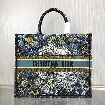 DIOR BOOK TOTE BLUE DIOR CONSTELLATION EMBROIDERY M1286 SIZE 41.5 CM