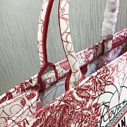 DIOR BOOK TOTE RED AND WHITE D-ROYAUME D'AMOUR EMBROIDERY M1286 SIZE 41.5 CM - 3