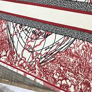 DIOR BOOK TOTE RED AND WHITE D-ROYAUME D'AMOUR EMBROIDERY M1286 SIZE 41.5 CM - 4
