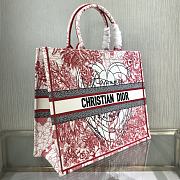 DIOR BOOK TOTE RED AND WHITE D-ROYAUME D'AMOUR EMBROIDERY M1286 SIZE 41.5 CM - 5