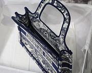 DIOR MINI BOOK TOTE BLUE TOILE DE JOUY EMBROIDERY S5475 SIZE 23 CM - 6