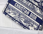 DIOR MINI BOOK TOTE BLUE TOILE DE JOUY EMBROIDERY S5475 SIZE 23 CM - 2