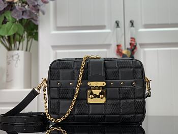 LV TROCA MM BAG BLACK M59114 SIZE 25.5 CM