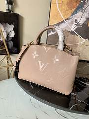 LV PETIT PALAIS BAG BEIGE M58914 SIZE 29 CM - 2