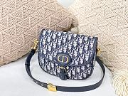 DIOR MEIDUM DIOR BOBBY BAG BLUE OBLIQUE M9319 SIZE 22 CM - 1