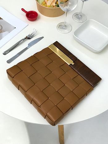 BOTTEGA VENETA SNAP BAG BROWN 618131 SIZE 28 CM
