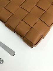 BOTTEGA VENETA SNAP BAG BROWN 618131 SIZE 28 CM - 4