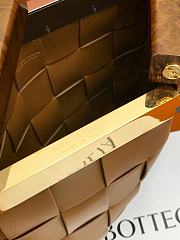 BOTTEGA VENETA SNAP BAG BROWN 618131 SIZE 28 CM - 2