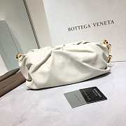BOTTEGA VENETA CHAIN POUCH WHITE 620230 SIZE 31 CM  - 3