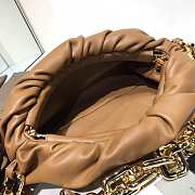 BOTTEGA VENETA CHAIN POUCH BROWN 620230 SIZE 31 CM - 2