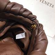 BOTTEGA VENETA CHAIN POUCH DARK BROWN 620230 SIZE 31 CM - 4