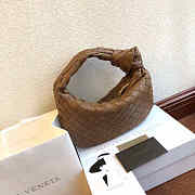 BOTTEGA VENETA THE MINI JODIE BROWN 651876 SIZE 28 CM - 3