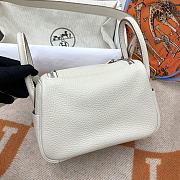 HERMES MINI LINDY CALFSKIN WHITE H082607 19CM - 2