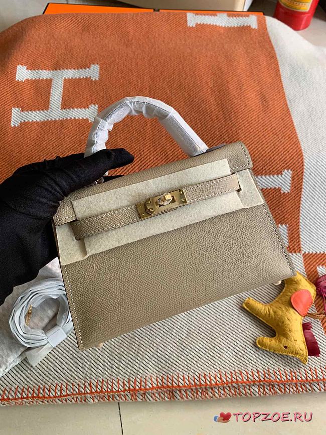 HERMES MINI KELLY EPSOM GOLD HARDWARE LIGHT OAT 19 CM - 1