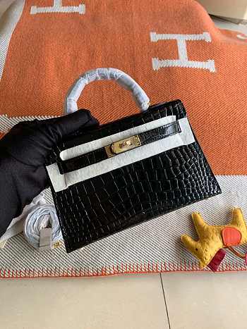 HERMES MINI KELLY CROCODILE GOLD HARDWARE BLACK 19 CM