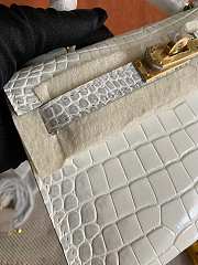 HERMES MINI KELLY CROCODILE GOLD HARDWARE WHITE 19 CM - 2