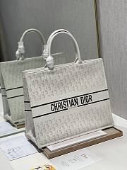 DIOR BOOK TOTE WHITE LEATHER M1286 41 X 32 CM - 2