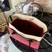 LV On My Side MM Wine M56934 Size 30.5 cm - 6