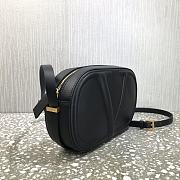 Valentino V Logo Cross Body Camera Bag Black Size 25 Cm - 2