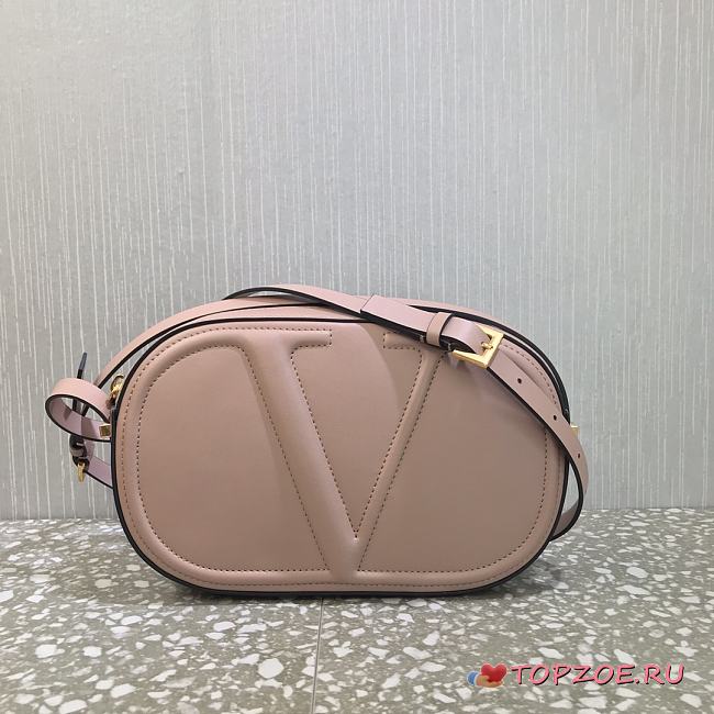 Valentino V Logo Cross Body Camera Bag Rose Cannelle Size 25 Cm - 1