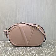 Valentino V Logo Cross Body Camera Bag Rose Cannelle Size 25 Cm - 1