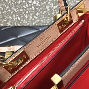 Valentino Medium Rockstud Alcove Handbag Rose Cannelle BQZ0NO Size 23 cm - 4