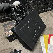 D&G Small Calfskin DG Daily Shopper Black Size 36 cm - 4