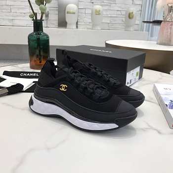 CHANEL SNEAKER 015