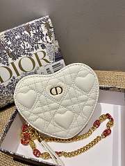 Dior Dioramour Caro Heart Pouch With Chain White S5097 Size 11 cm - 2