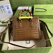 Gucci Diana Small Crocodile Tote Bag Brown 660195 Size 27 cm - 2