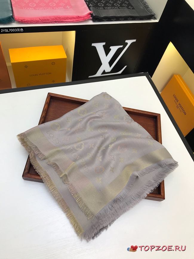 LV Scarf 12 - 1