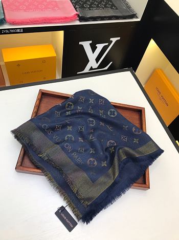 LV Scarf 14