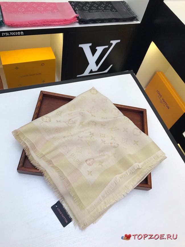 LV Scarf 15 - 1