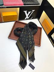 LV Scarf 17 - 4