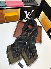 LV Scarf 17 - 3